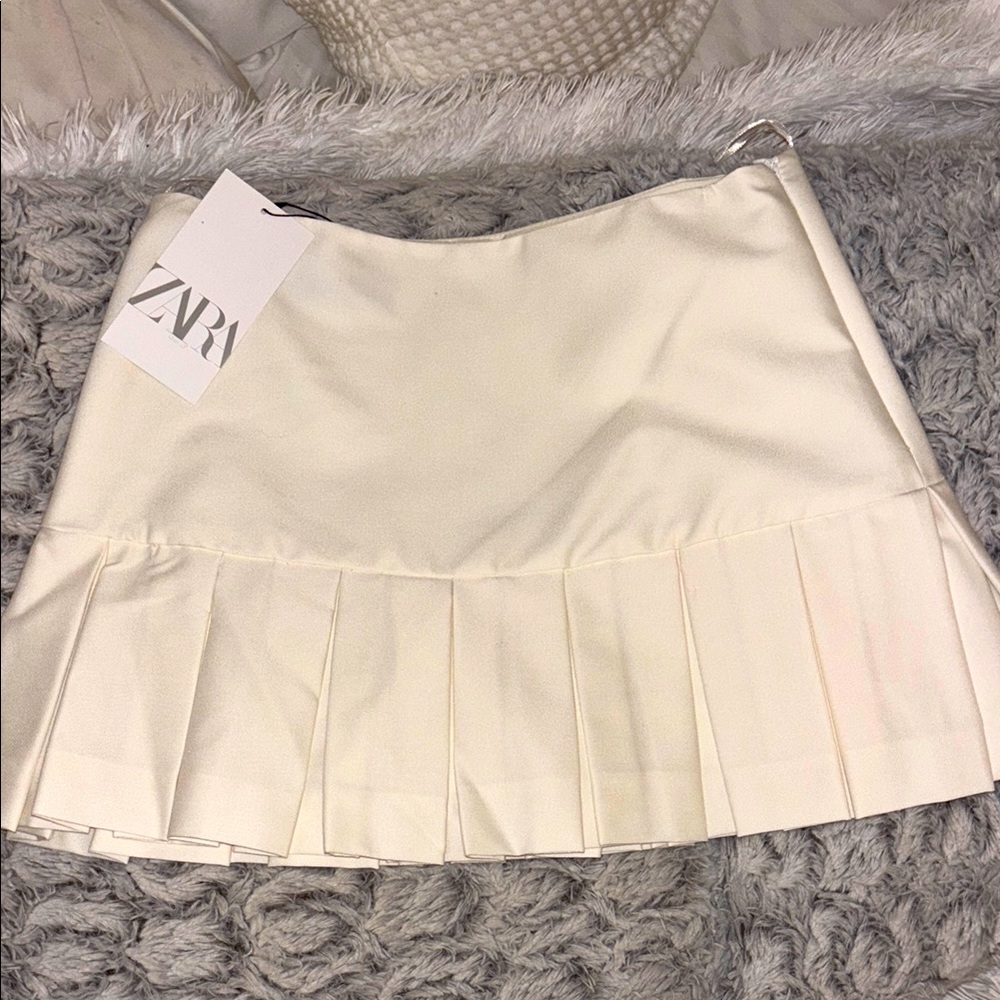 Zara Cream high waisted Pleated Women's Skirt
